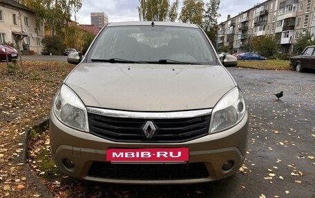 Renault Sandero I, 2011 год, 700 000 рублей, 7 фотография