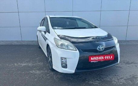 Toyota Prius, 2011 год, 999 000 рублей, 3 фотография