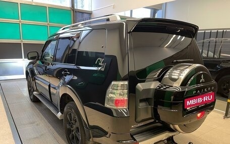 Mitsubishi Pajero IV, 2010 год, 1 750 000 рублей, 4 фотография