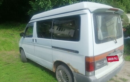 Mazda Bongo Friendee i рестайлинг, 1996 год, 390 000 рублей, 3 фотография