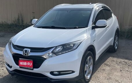 Honda Vezel, 2013 год, 1 550 000 рублей, 1 фотография