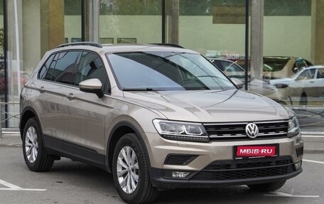 Volkswagen Tiguan II, 2019 год, 2 549 000 рублей, 1 фотография