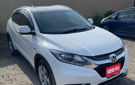 Honda Vezel, 2013 год, 1 550 000 рублей, 2 фотография