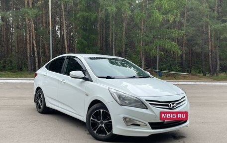 Hyundai Solaris II рестайлинг, 2015 год, 749 000 рублей, 3 фотография