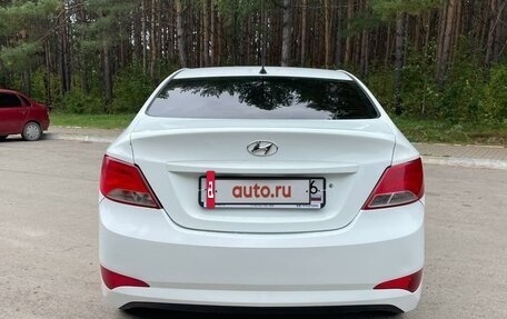 Hyundai Solaris II рестайлинг, 2015 год, 749 000 рублей, 5 фотография