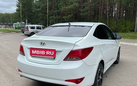 Hyundai Solaris II рестайлинг, 2015 год, 749 000 рублей, 7 фотография