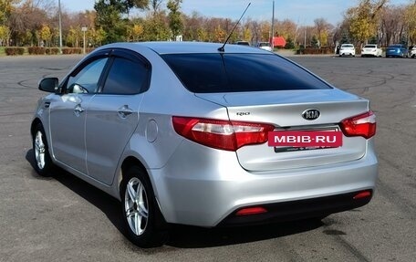 KIA Rio III рестайлинг, 2014 год, 970 000 рублей, 18 фотография