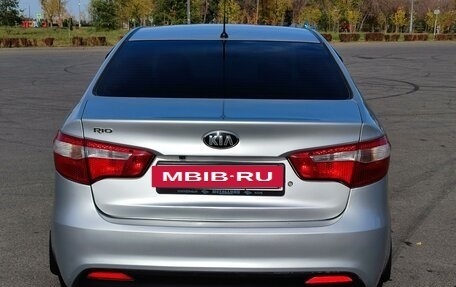 KIA Rio III рестайлинг, 2014 год, 970 000 рублей, 27 фотография