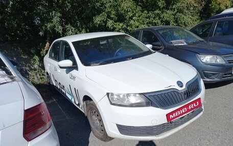 Skoda Rapid I, 2017 год, 600 000 рублей, 2 фотография