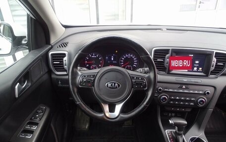 KIA Sportage IV рестайлинг, 2017 год, 2 195 000 рублей, 10 фотография