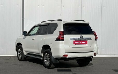 Toyota Land Cruiser Prado 150 рестайлинг 2, 2019 год, 4 950 000 рублей, 7 фотография