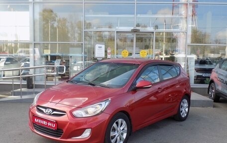 Hyundai Solaris II рестайлинг, 2012 год, 816 000 рублей, 1 фотография