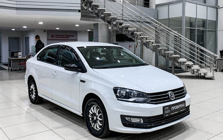 Volkswagen Polo VI (EU Market), 2017 год, 1 050 000 рублей, 3 фотография