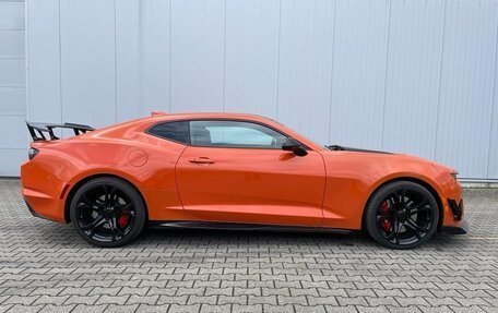 Chevrolet Camaro VI, 2020 год, 8 970 000 рублей, 6 фотография