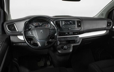 Peugeot Traveller I, 2018 год, 2 650 000 рублей, 21 фотография