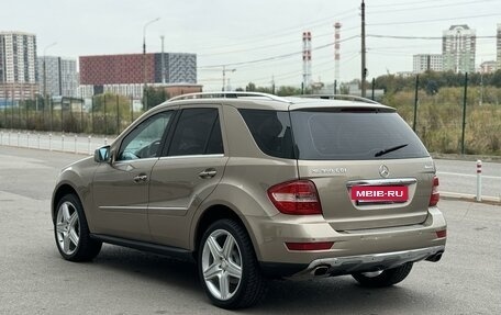 Mercedes-Benz M-Класс, 2010 год, 1 980 000 рублей, 3 фотография