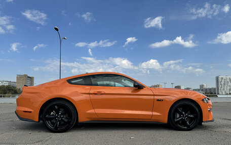 Ford Mustang VI рестайлинг, 2021 год, 5 750 000 рублей, 3 фотография