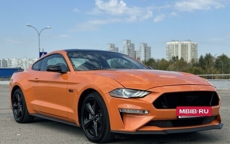 Ford Mustang VI рестайлинг, 2021 год, 5 750 000 рублей, 2 фотография