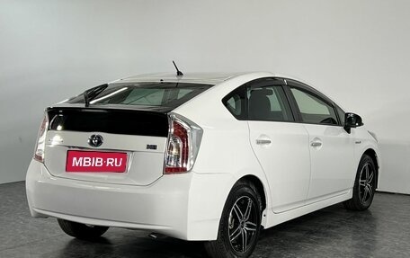 Toyota Prius, 2014 год, 1 489 000 рублей, 4 фотография