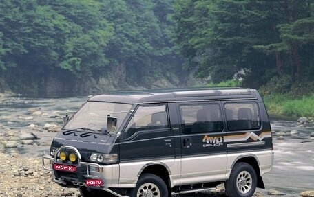 Mitsubishi Delica III, 1990 год, 460 000 рублей, 1 фотография