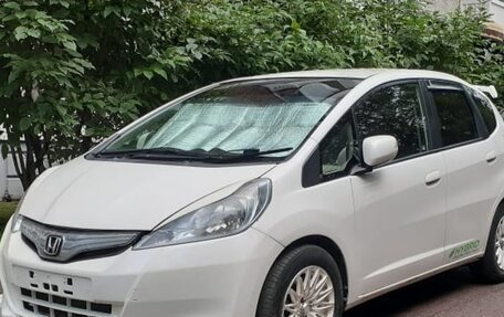 Honda Fit III, 2011 год, 1 000 000 рублей, 4 фотография