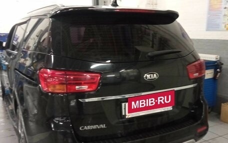 KIA Carnival III, 2018 год, 3 170 000 рублей, 4 фотография