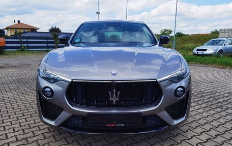 Maserati Levante I, 2021 год, 6 300 100 рублей, 2 фотография