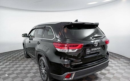 Toyota Highlander III, 2018 год, 3 799 000 рублей, 7 фотография