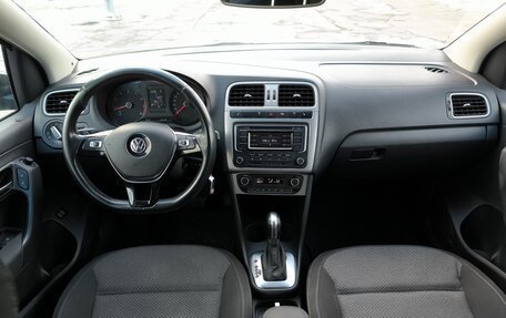 Volkswagen Polo VI (EU Market), 2015 год, 1 044 995 рублей, 18 фотография