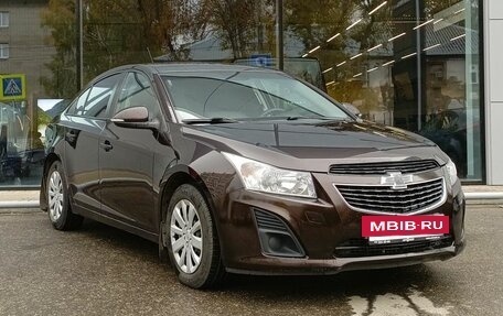 Chevrolet Cruze II, 2014 год, 900 000 рублей, 3 фотография