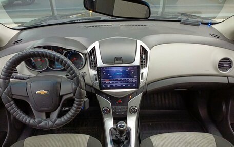 Chevrolet Cruze II, 2014 год, 900 000 рублей, 12 фотография