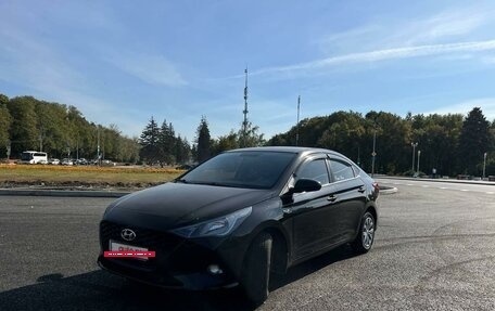 Hyundai Solaris II рестайлинг, 2020 год, 1 750 000 рублей, 2 фотография