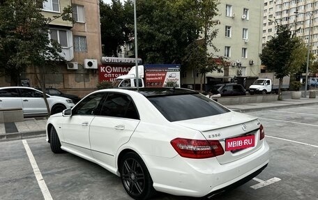 Mercedes-Benz E-Класс, 2012 год, 1 840 000 рублей, 3 фотография