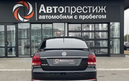 Volkswagen Polo VI (EU Market), 2015 год, 1 050 000 рублей, 4 фотография