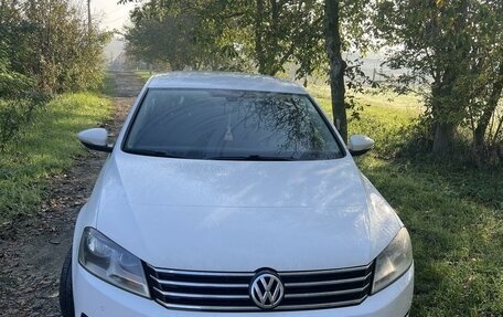 Volkswagen Passat B7, 2012 год, 1 190 000 рублей, 3 фотография