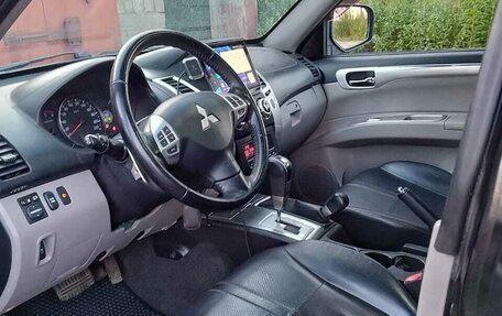 Mitsubishi Pajero Sport II рестайлинг, 2012 год, 2 050 000 рублей, 9 фотография