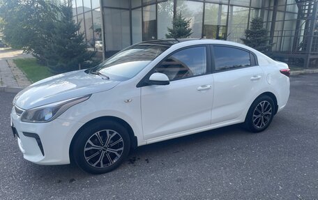 KIA Rio IV, 2019 год, 1 230 000 рублей, 2 фотография