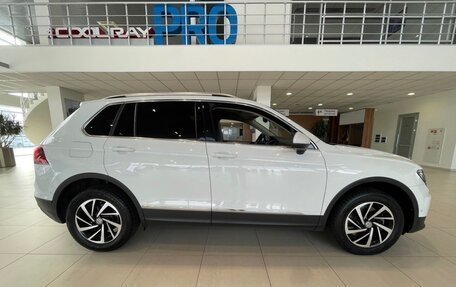 Volkswagen Tiguan II, 2018 год, 2 725 000 рублей, 4 фотография