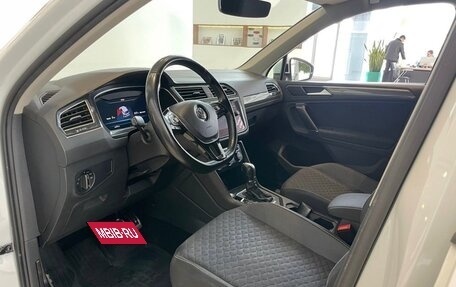 Volkswagen Tiguan II, 2018 год, 2 725 000 рублей, 10 фотография