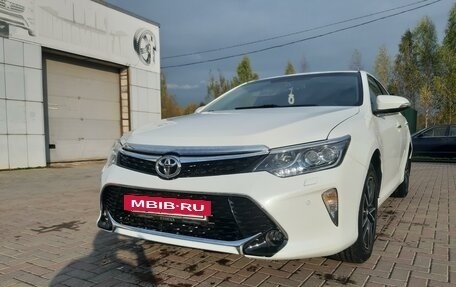 Toyota Camry, 2018 год, 2 150 000 рублей, 2 фотография