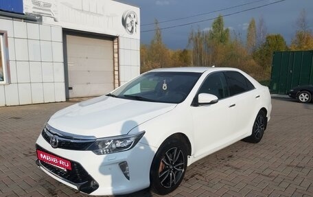 Toyota Camry, 2018 год, 2 150 000 рублей, 3 фотография