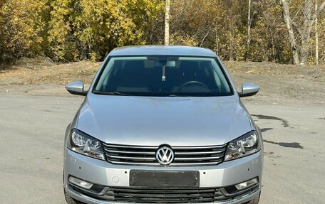 Volkswagen Passat B7, 2011 год, 950 000 рублей, 1 фотография