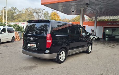 Hyundai H-1 II рестайлинг, 2011 год, 2 100 000 рублей, 11 фотография