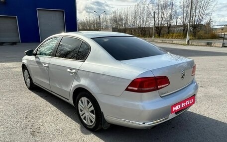 Volkswagen Passat B7, 2011 год, 950 000 рублей, 4 фотография