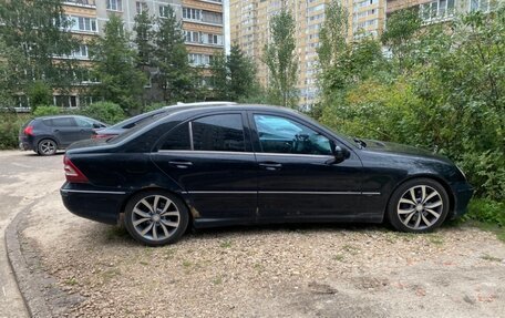 Mercedes-Benz C-Класс, 2005 год, 630 000 рублей, 9 фотография