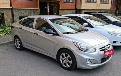 Hyundai Solaris II рестайлинг, 2013 год, 1 100 000 рублей, 1 фотография