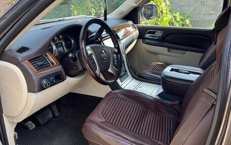 Cadillac Escalade III, 2013 год, 2 800 000 рублей, 8 фотография