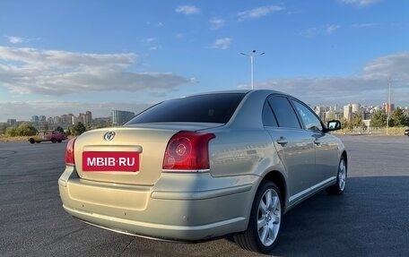 Toyota Avensis III рестайлинг, 2004 год, 880 000 рублей, 3 фотография