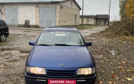 Opel Vectra A, 1988 год, 50 000 рублей, 1 фотография