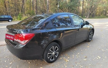 Chevrolet Cruze II, 2011 год, 1 110 000 рублей, 4 фотография